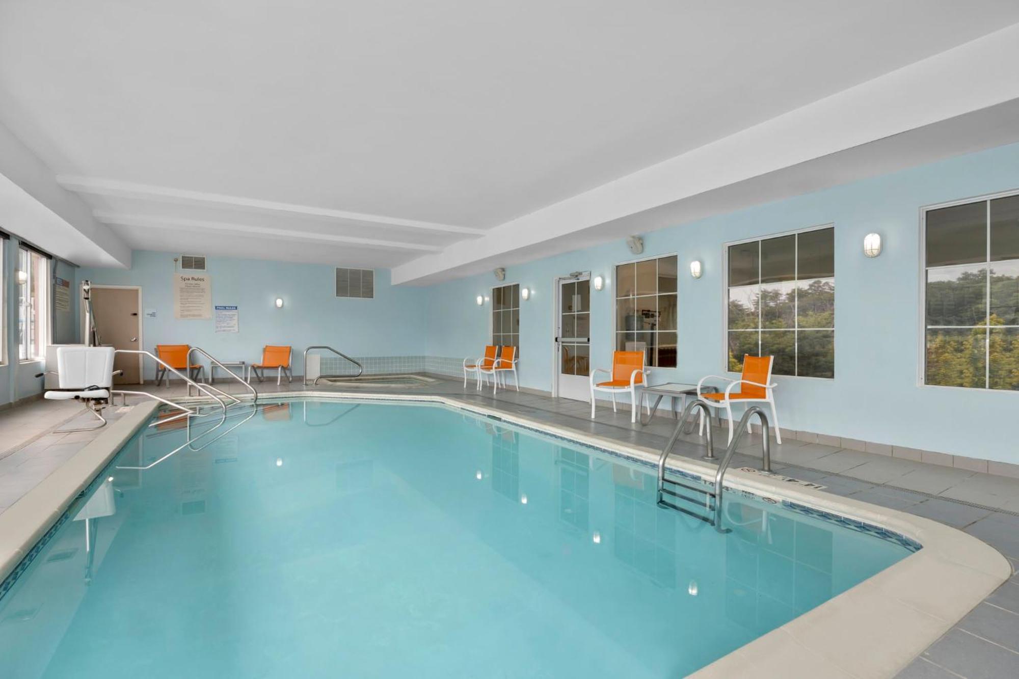 Holiday Inn Express Hotel & Suites West Coxsackie By Ihg Ngoại thất bức ảnh